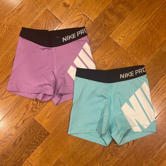 Nike pro spandex set